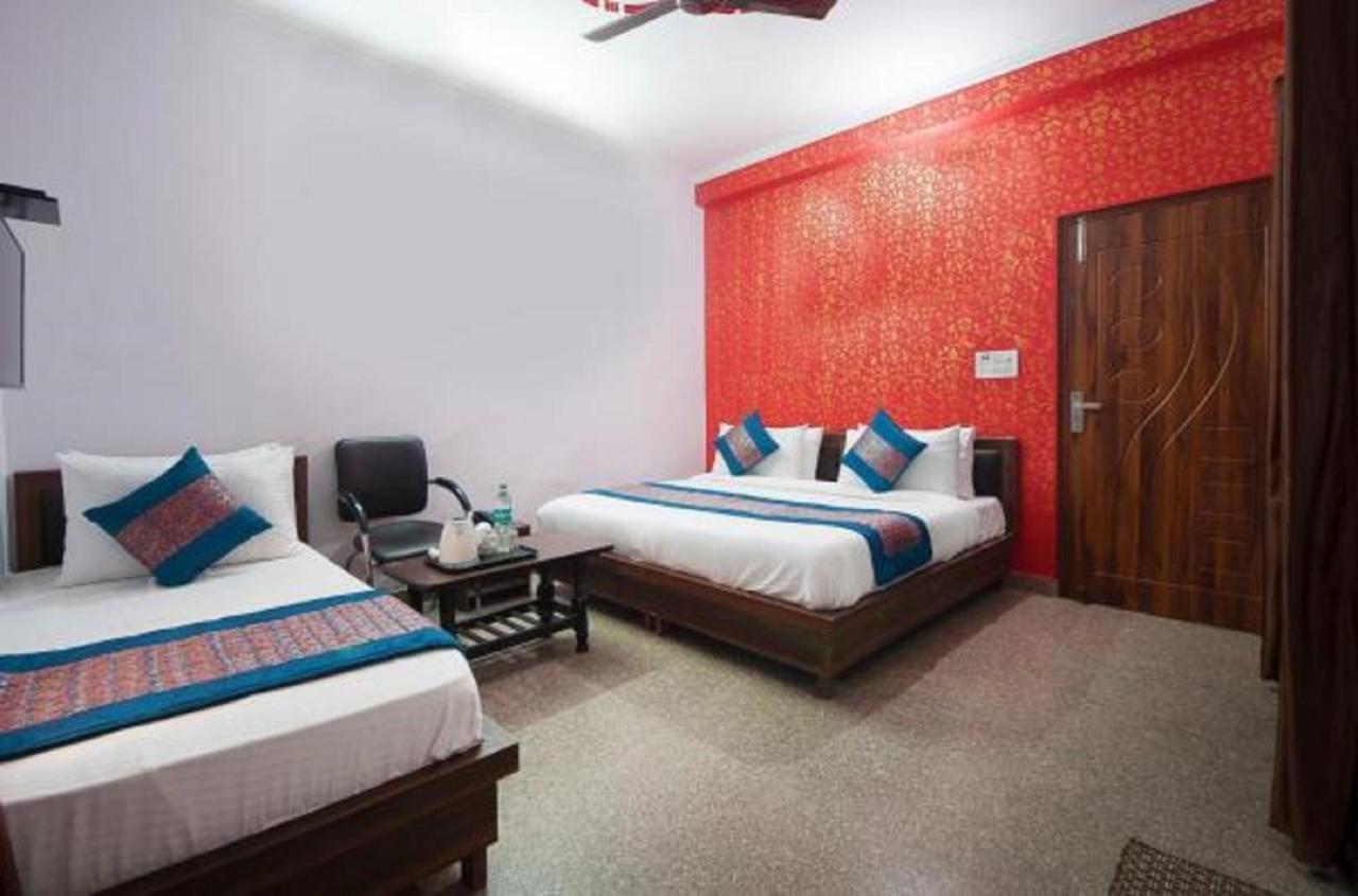 Airport Hotel Green Heights Neu-Delhi Exterior foto