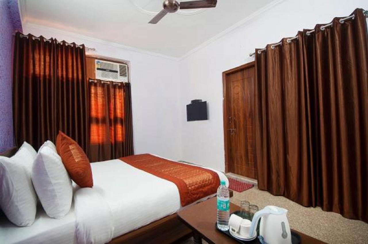 Airport Hotel Green Heights Neu-Delhi Exterior foto