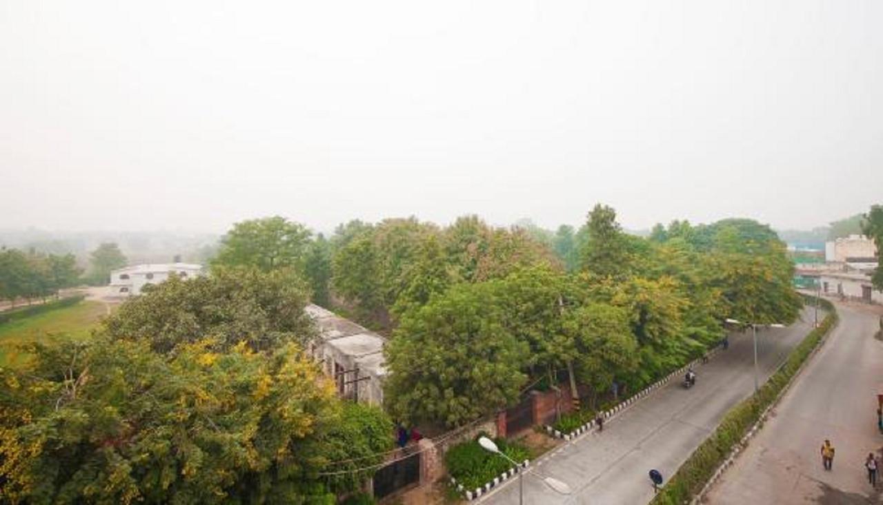 Airport Hotel Green Heights Neu-Delhi Exterior foto